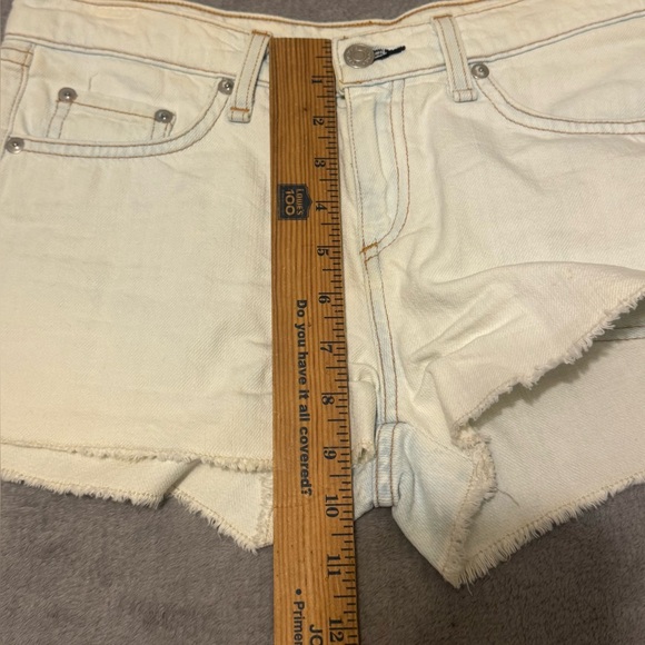 Rag & Bone Jean White Denim Cut Off Shorts Women's Size 25 Frayed Hem - Picture 9 of 10
